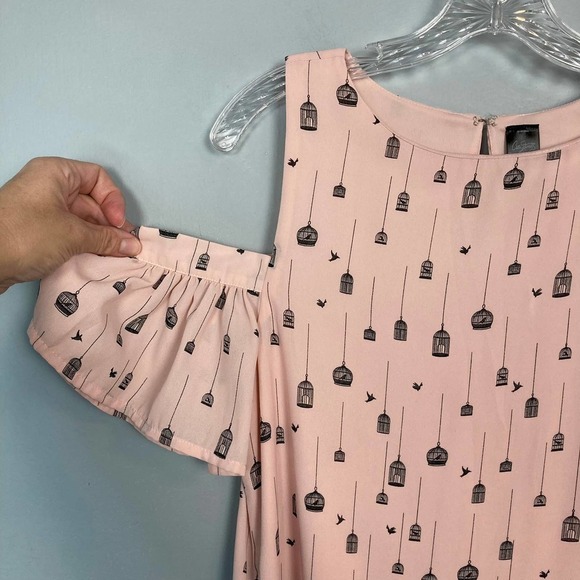city Streets Bird Cage Pink Cold Shoulder Chiffon Overlay Shift Dress Size 6 - Picture 10 of 11